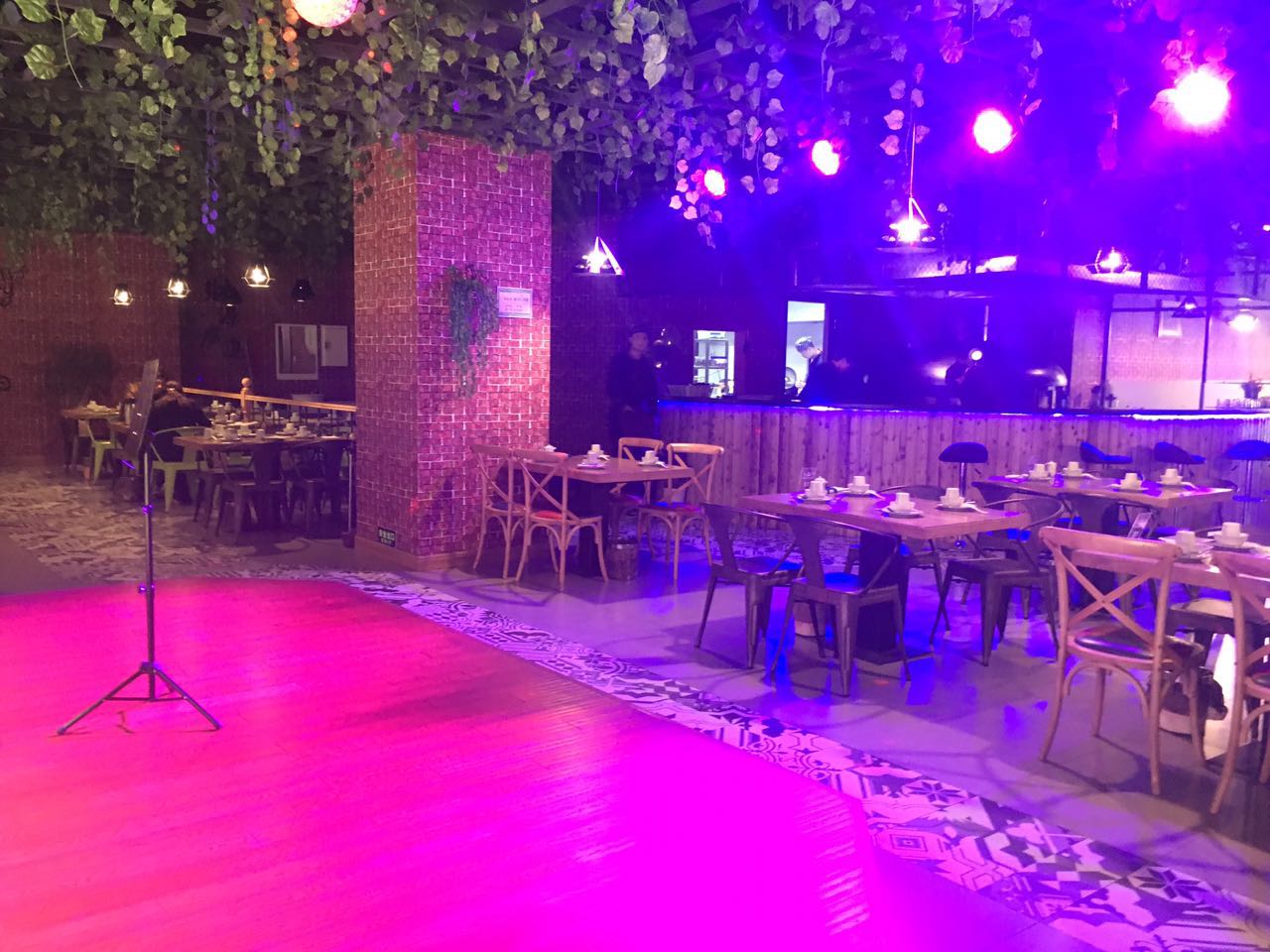 �±����̻𱬲�����ת