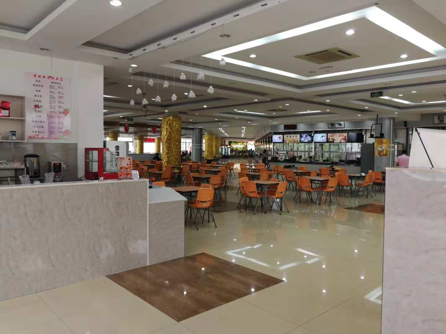 �����ѧ�Ƿ�Ժʳ���̲��ת��  �ѳɽ�