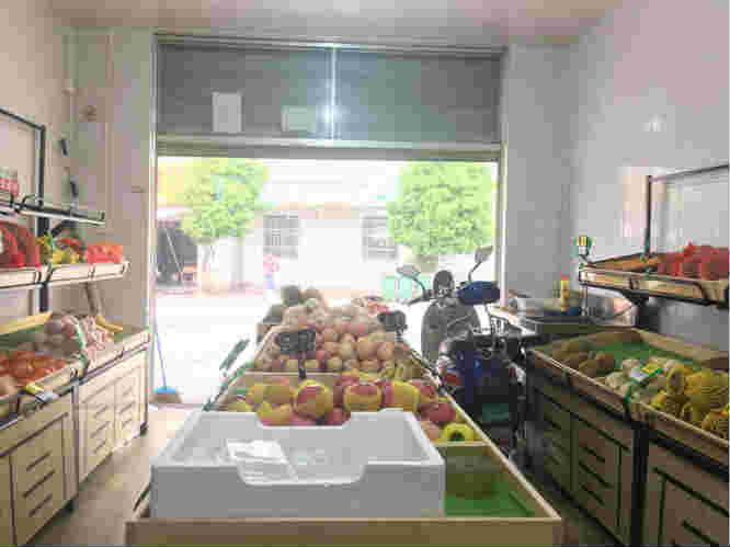 ѧУԱˮת⣬ѳɽ
