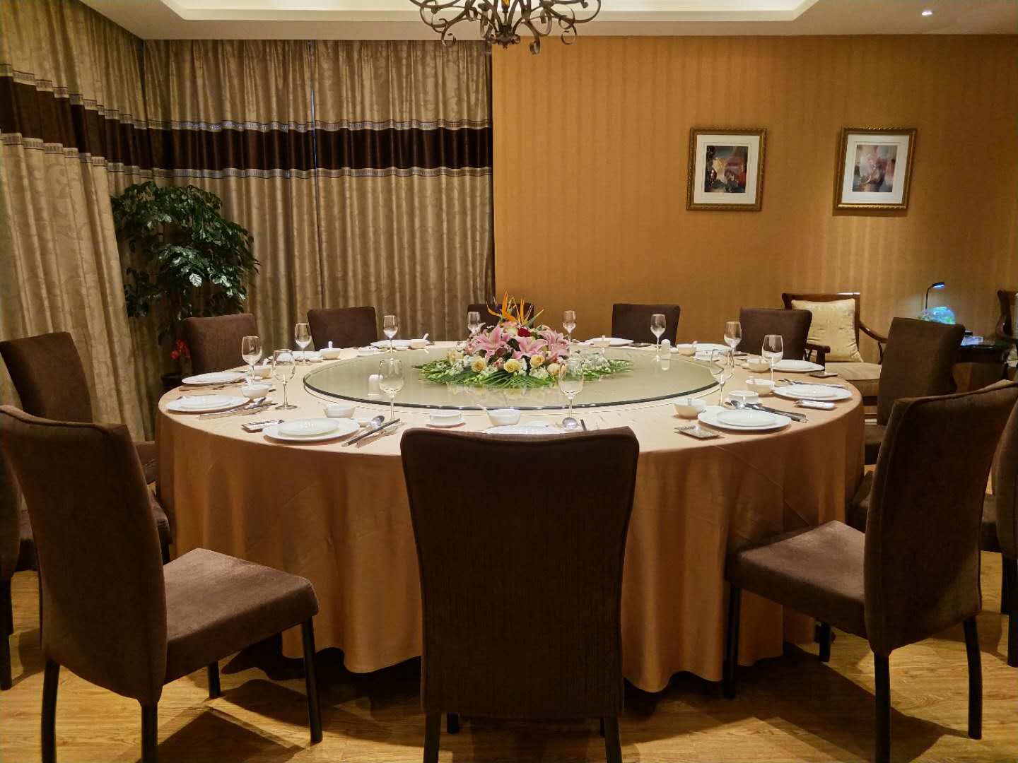 ������÷�͹�ת��  ��ת��