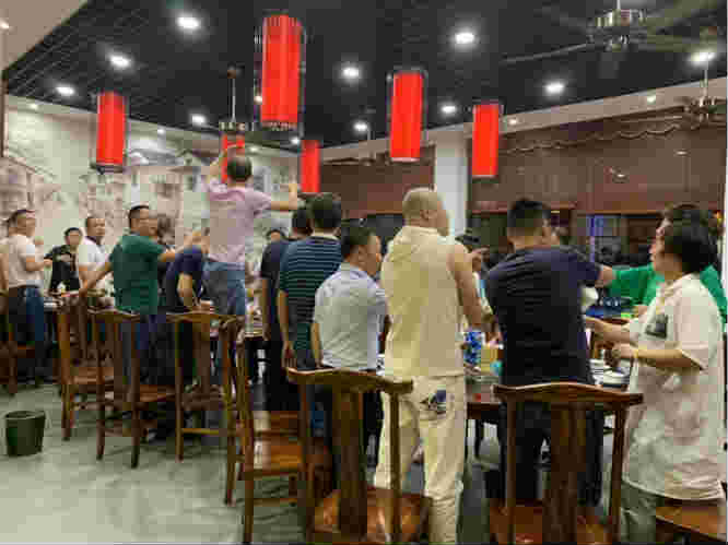 ����ӯ������ת��