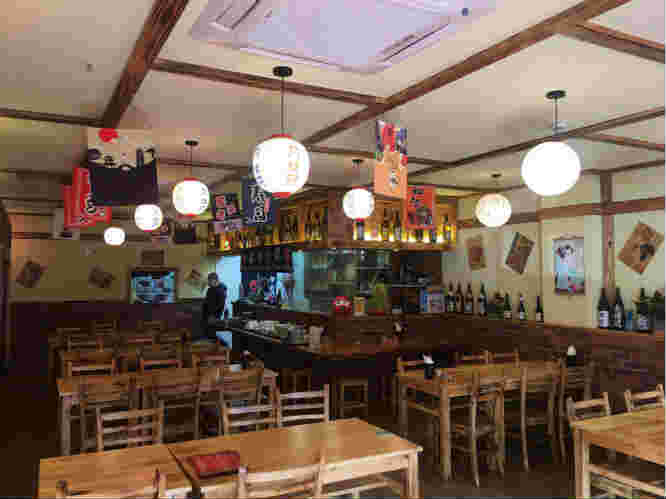 ������ù㳡�����ϵ극��ת��